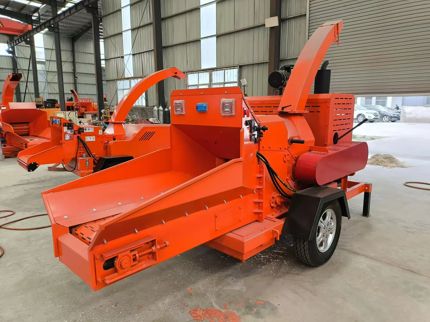 Chain-feed Cronus chipper assembled in the factory